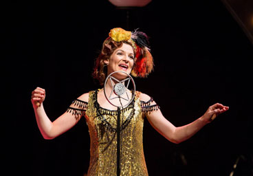 Helen Power Singin in the Rain, Sailsbury Playhouse
